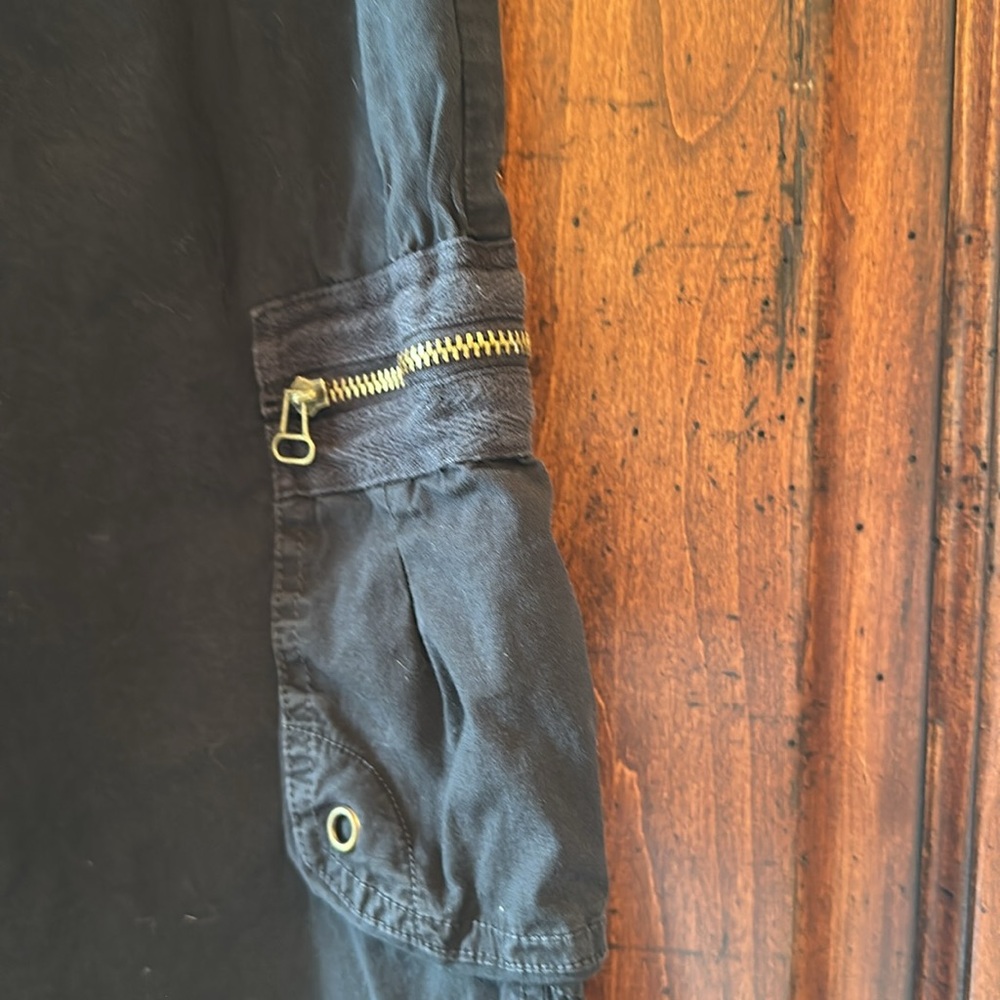 Capri Pants - Picture 2 of 3